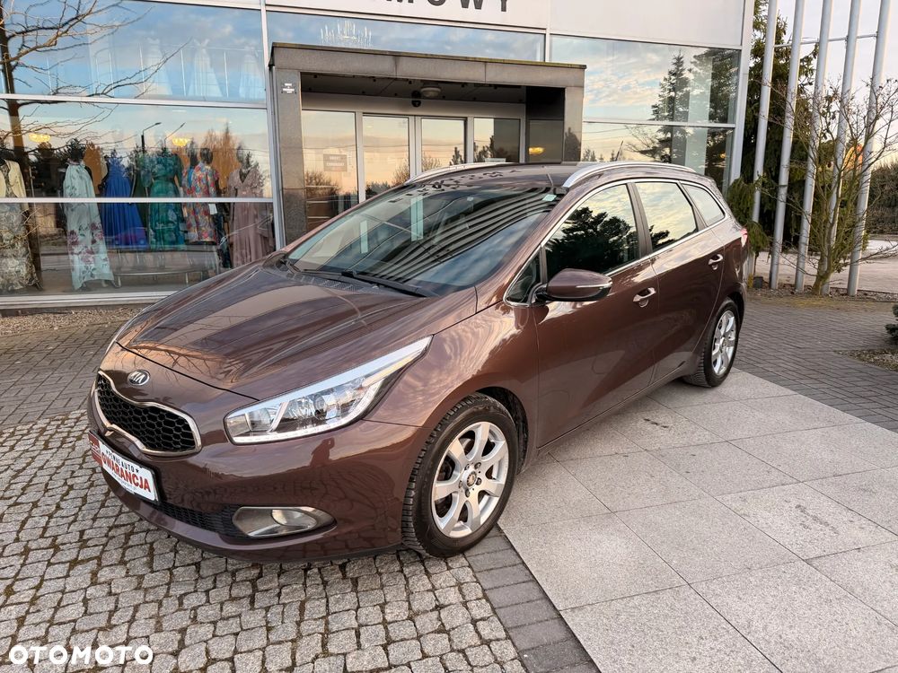 Kia Ceed 1.6 GDI ISG Spirit - 32