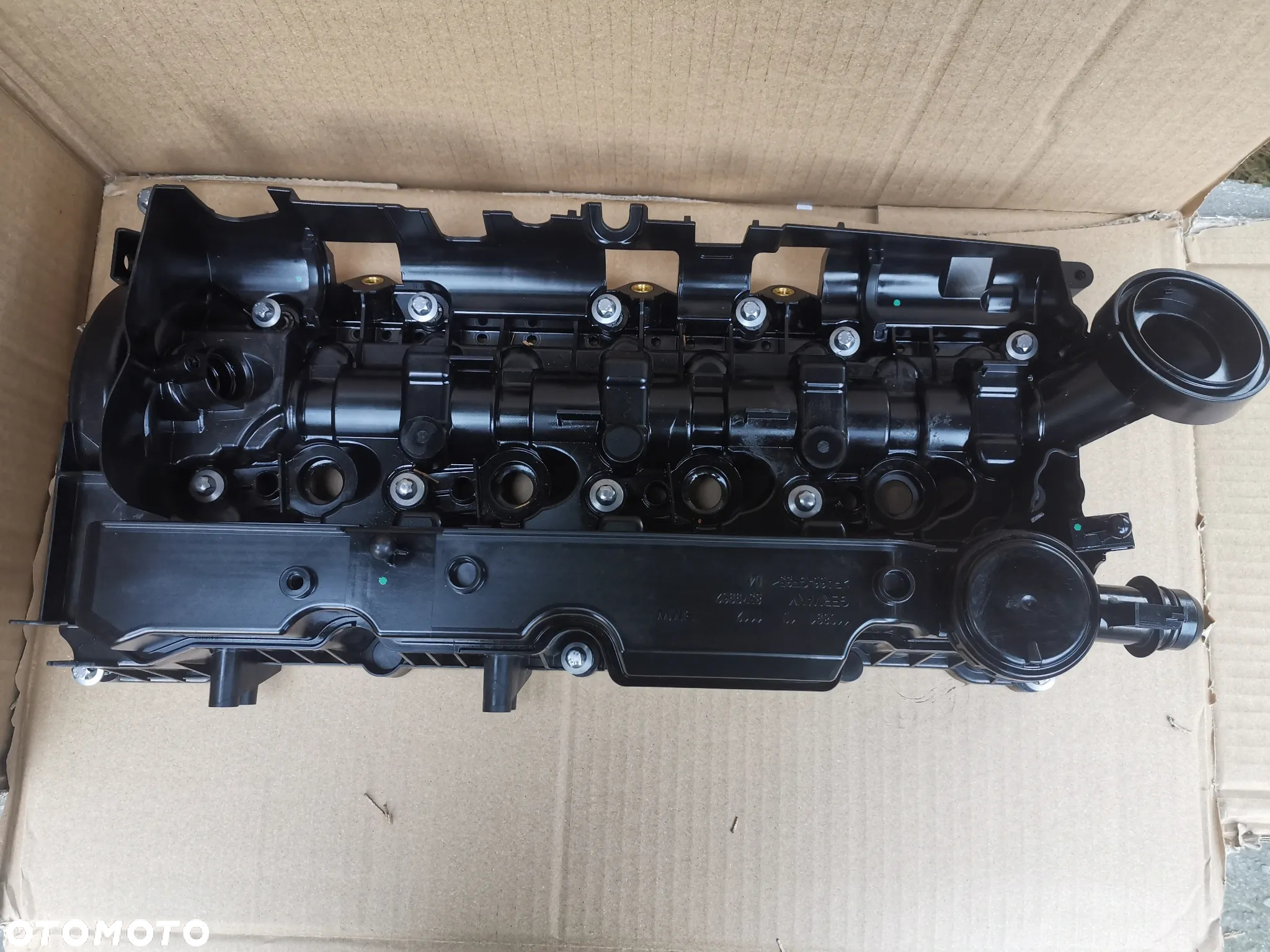 POKRYWA ZAWORÓW BMW 5 G30 G31 B47D20B 8579962 - 3