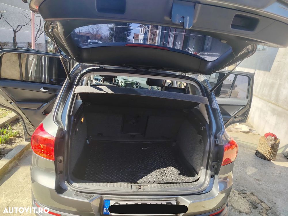 Volkswagen Tiguan 2.0 TDI 4Motion Sport & Style - 9