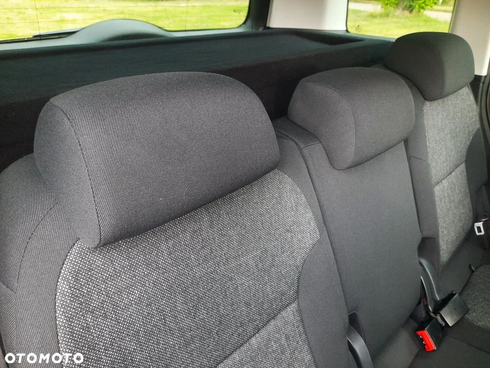 Skoda Yeti 1.2 TSI FAMILY - 32