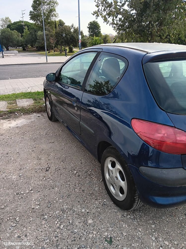 Peugeot 206 1.1 Color Line - 9