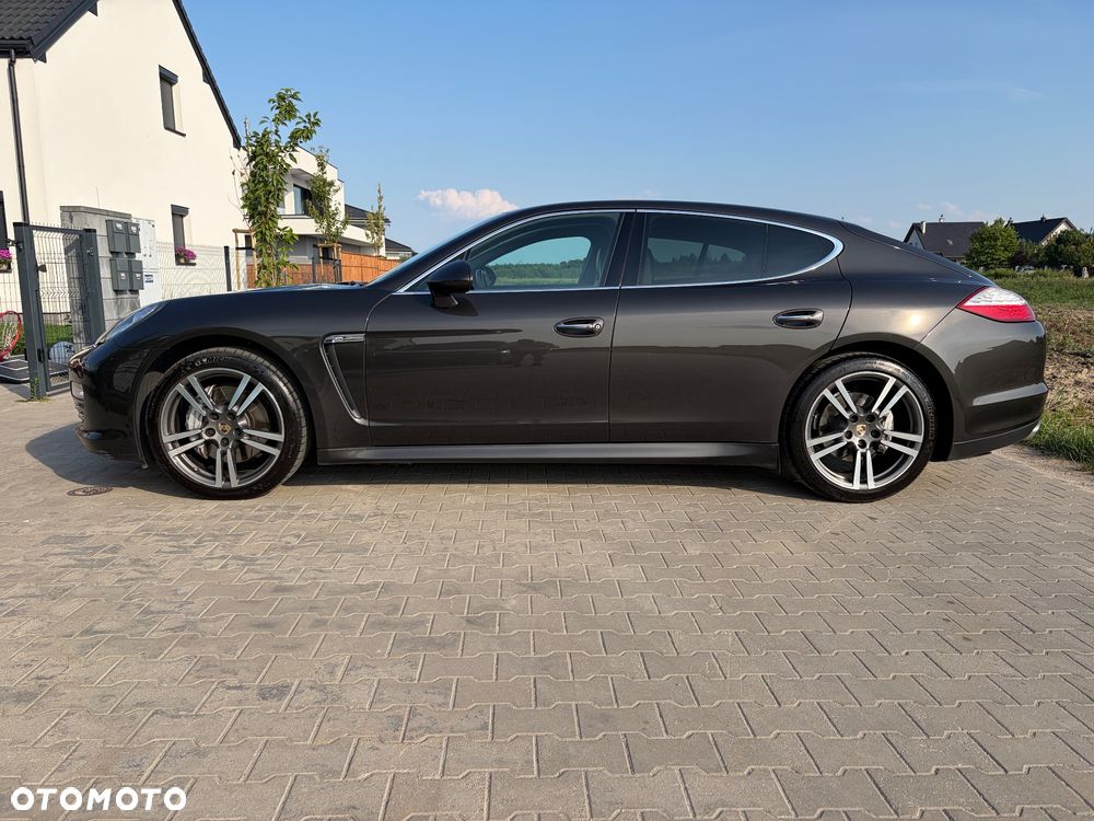 Porsche Panamera 4S - 1