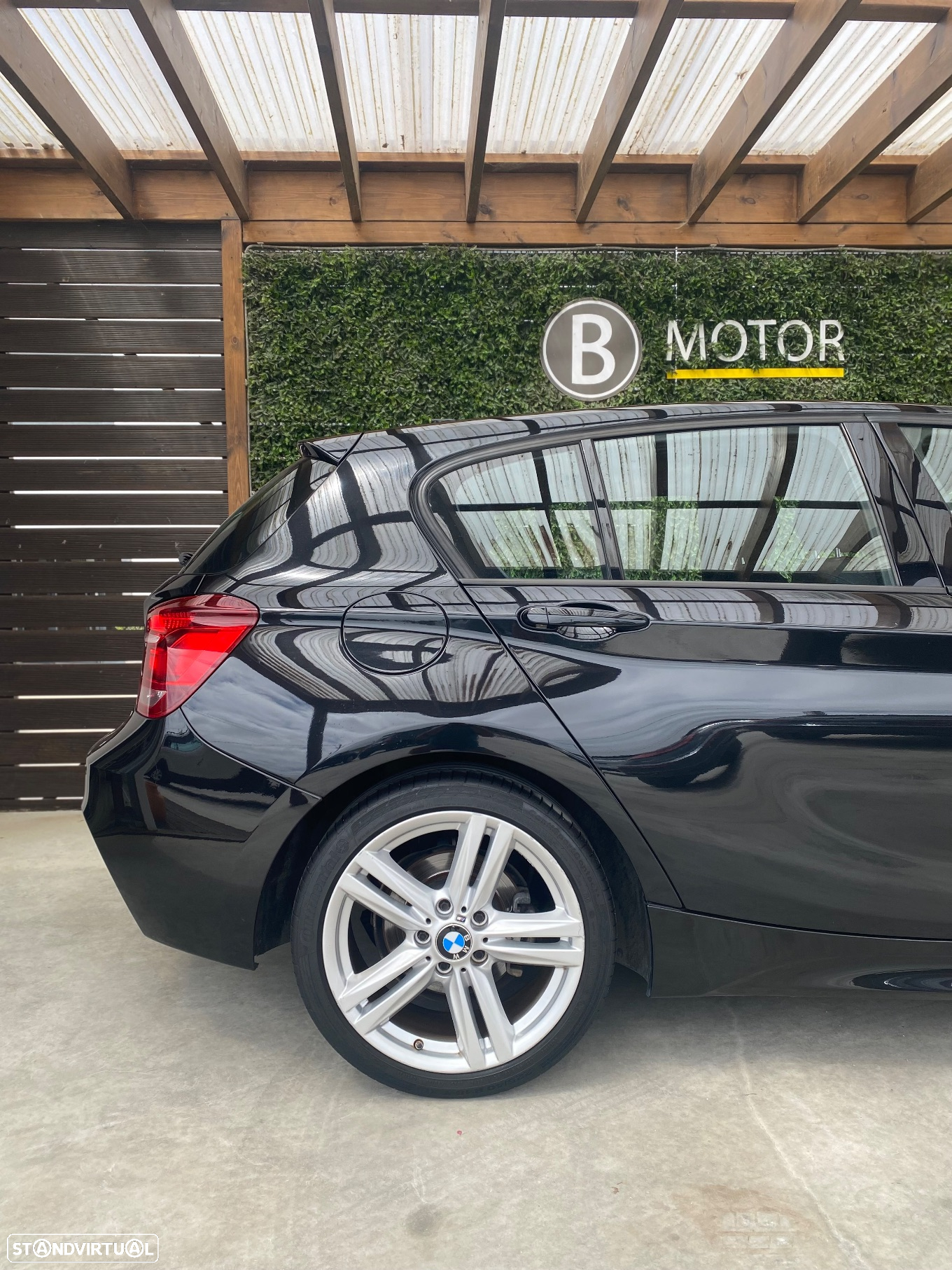 BMW 116 d Pack M - 15