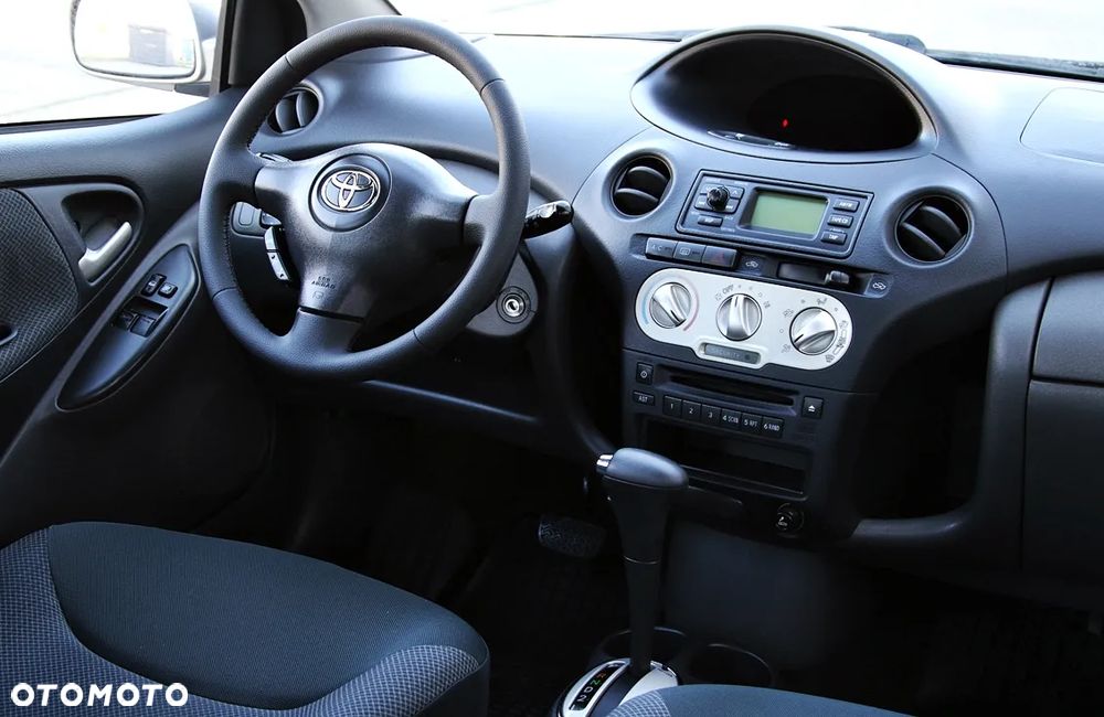 Toyota Yaris 1.3 Sol - 31