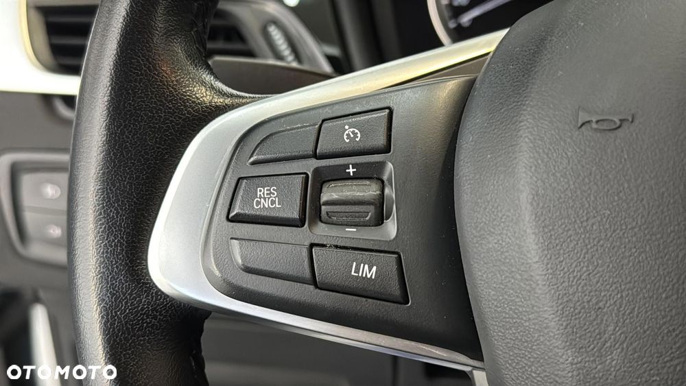 BMW X2 sDrive18d Advantage - 25