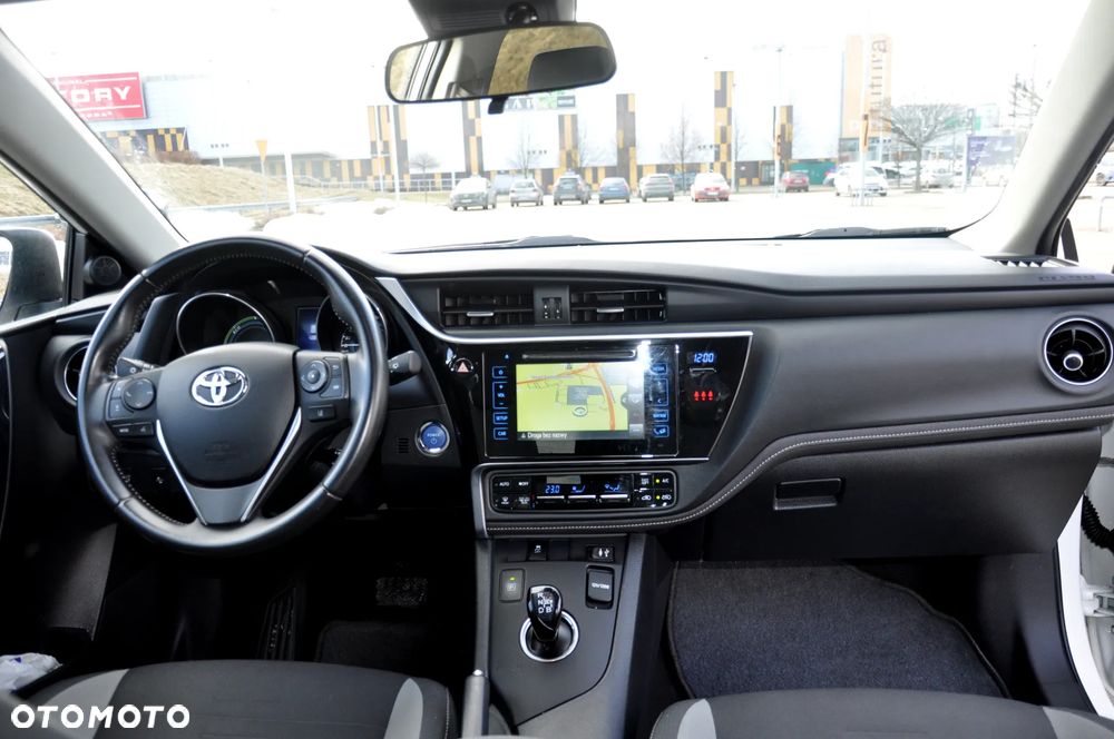 Toyota Auris - 31