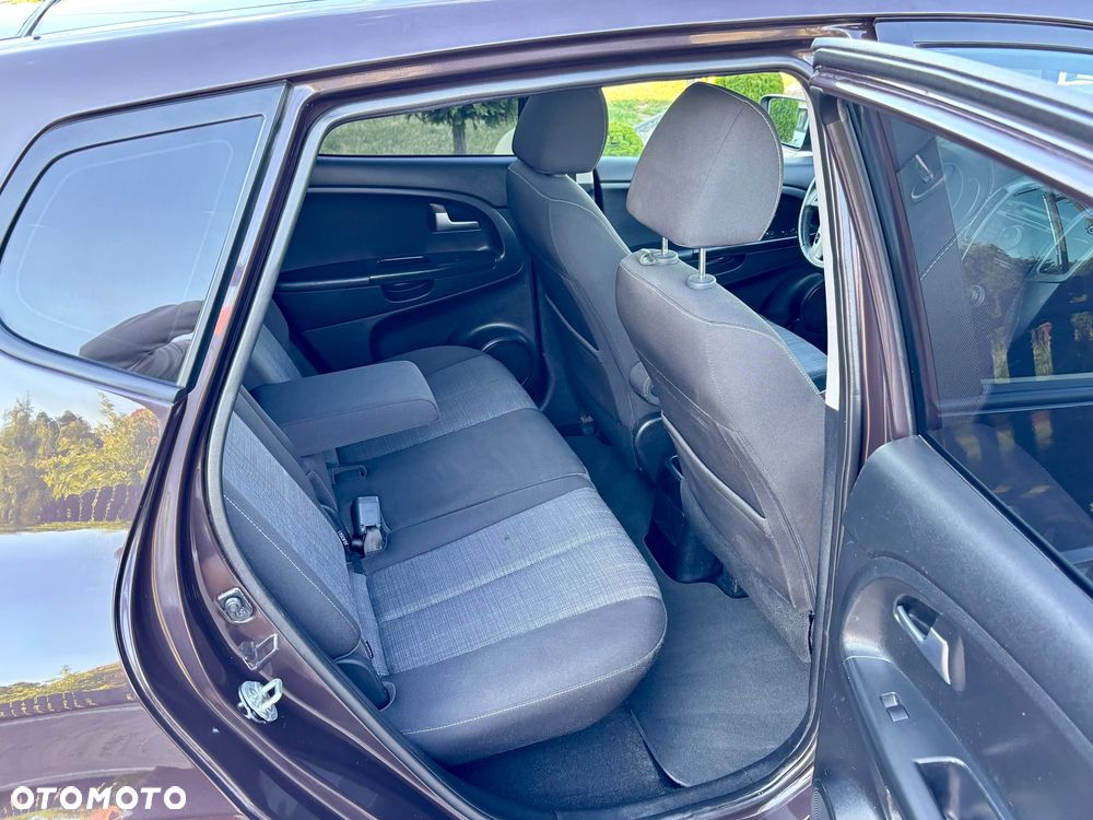 Kia Venga 1.4 CRDi 90 Attract - 26