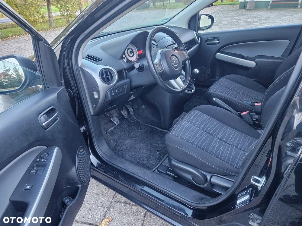 Mazda 2 - 6