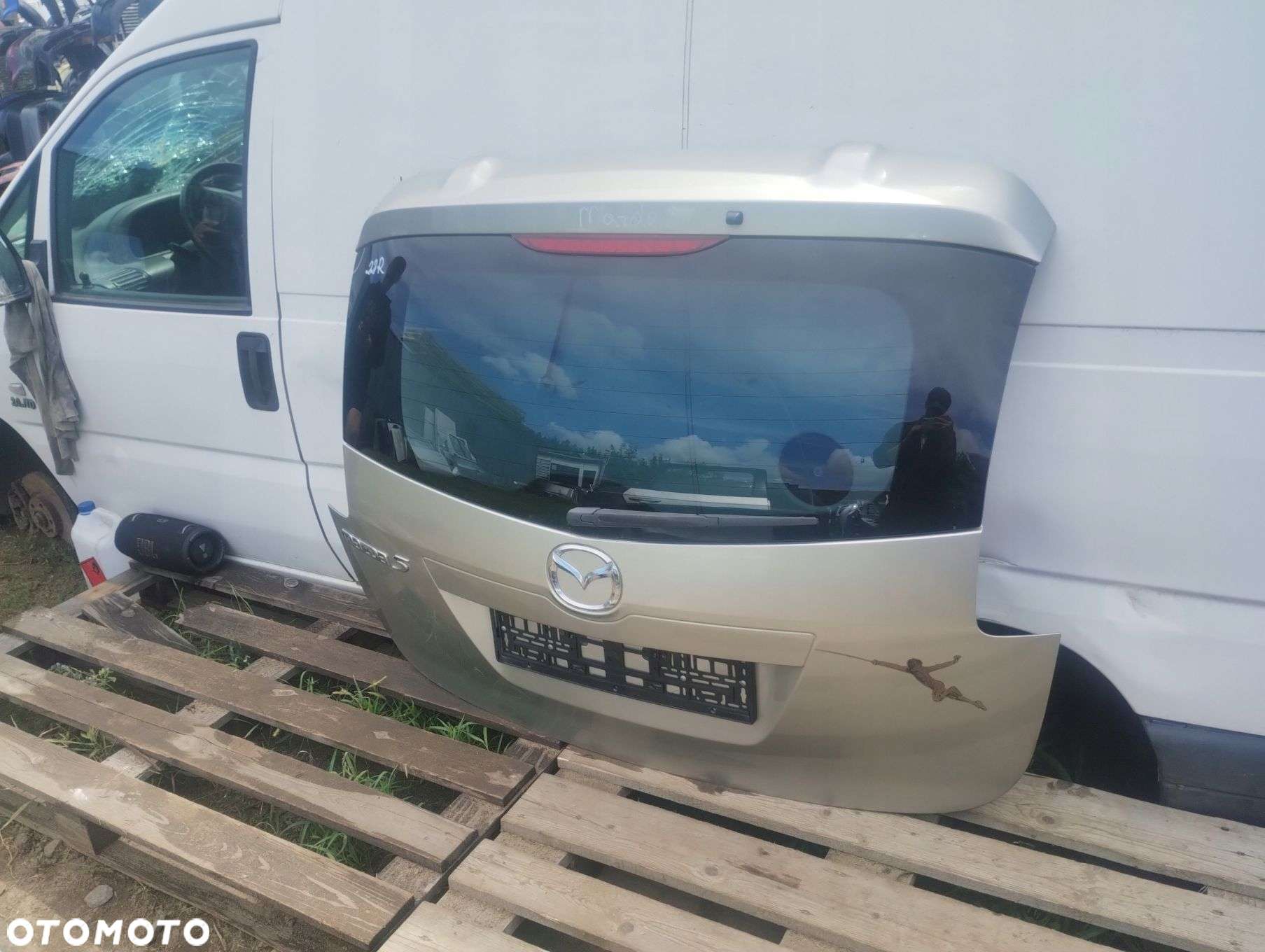 Klapa Bagażnika Tył Szyba Mazda V - 3
