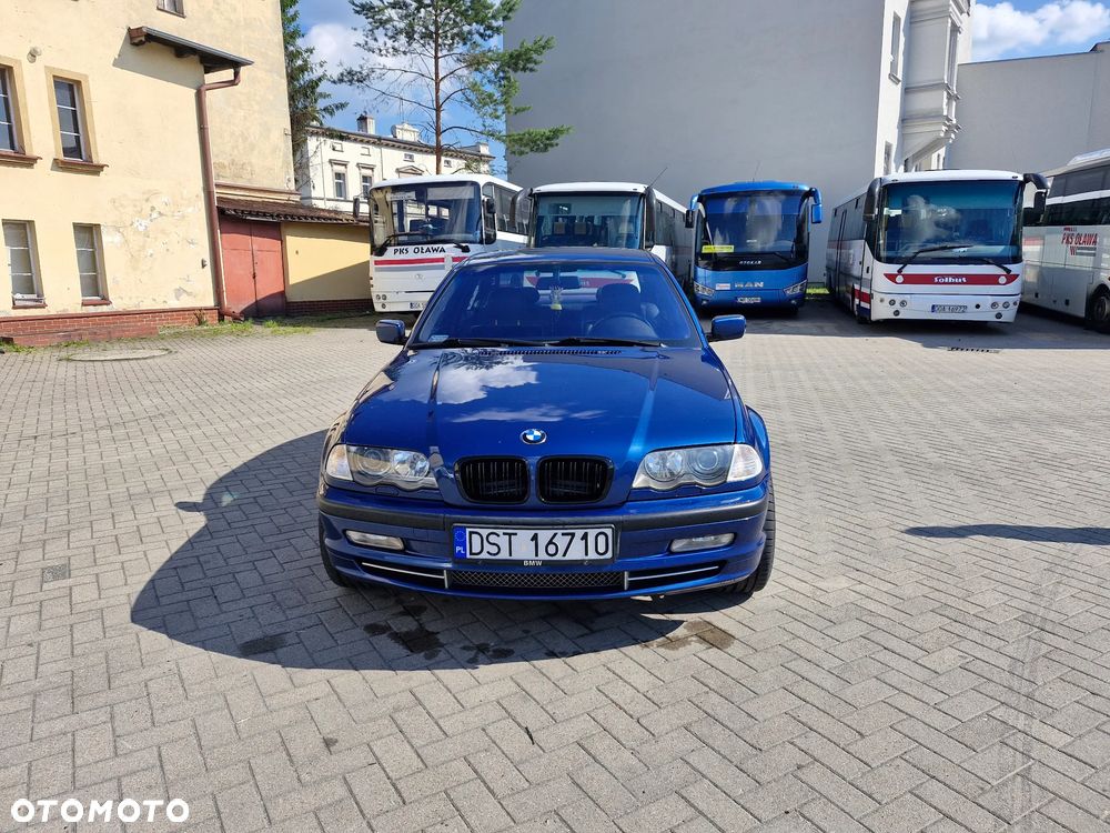 BMW Seria 3 330ix - 8