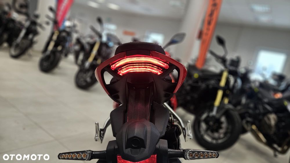 QJMOTOR SRK 921RR - 12