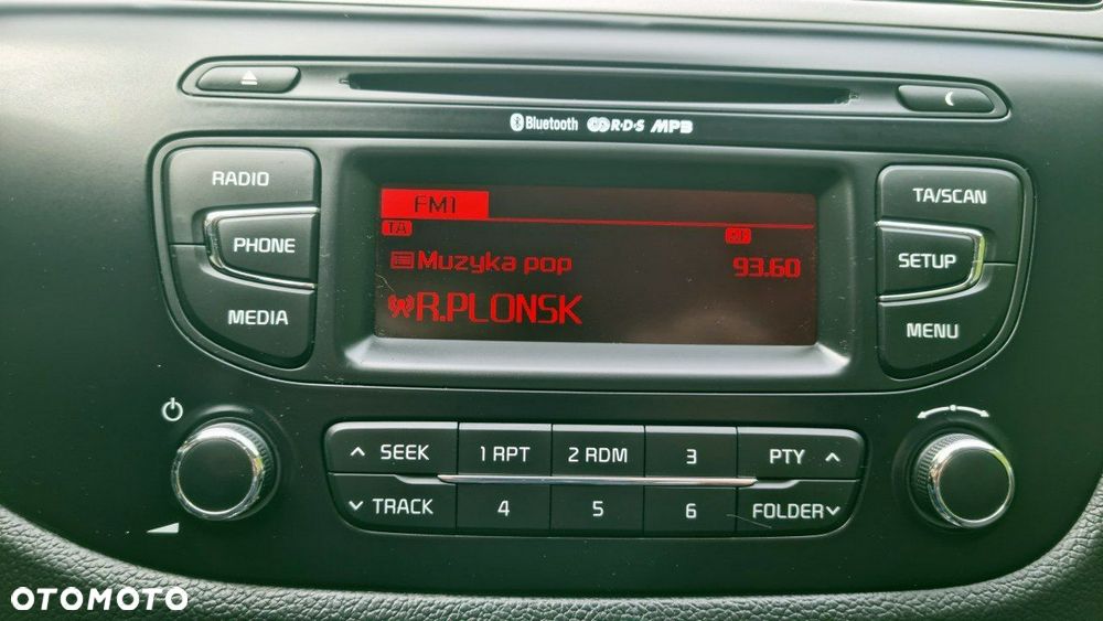 Kia Ceed - 16