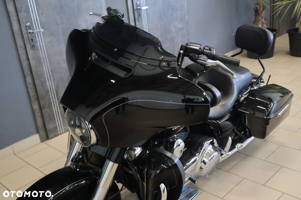 Harley-Davidson Touring Street Glide - 5