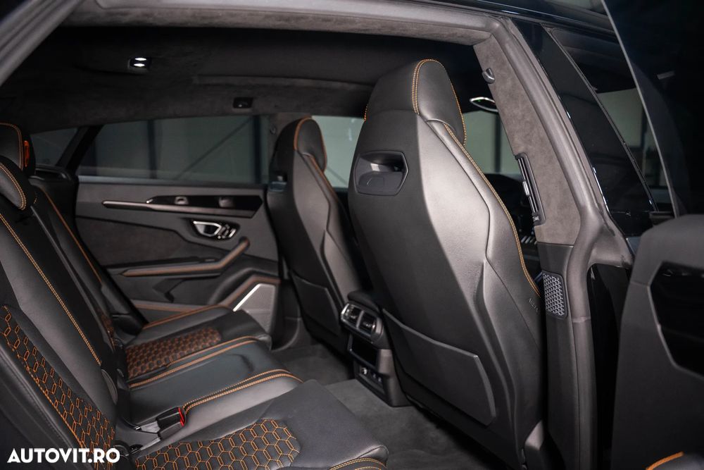 Lamborghini URUS - 29