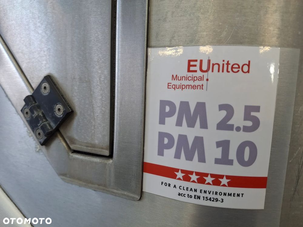 Inny HAKO Citymaster 1600 Zamiatarka Chodnikowa Euro 6 PM 2.5 Napęd 4x4 Rok: 2019 - 29