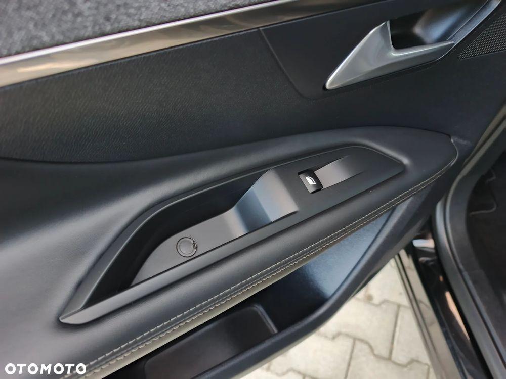Peugeot 3008 - 23