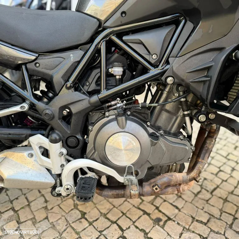 Benelli TRK 502 - 13