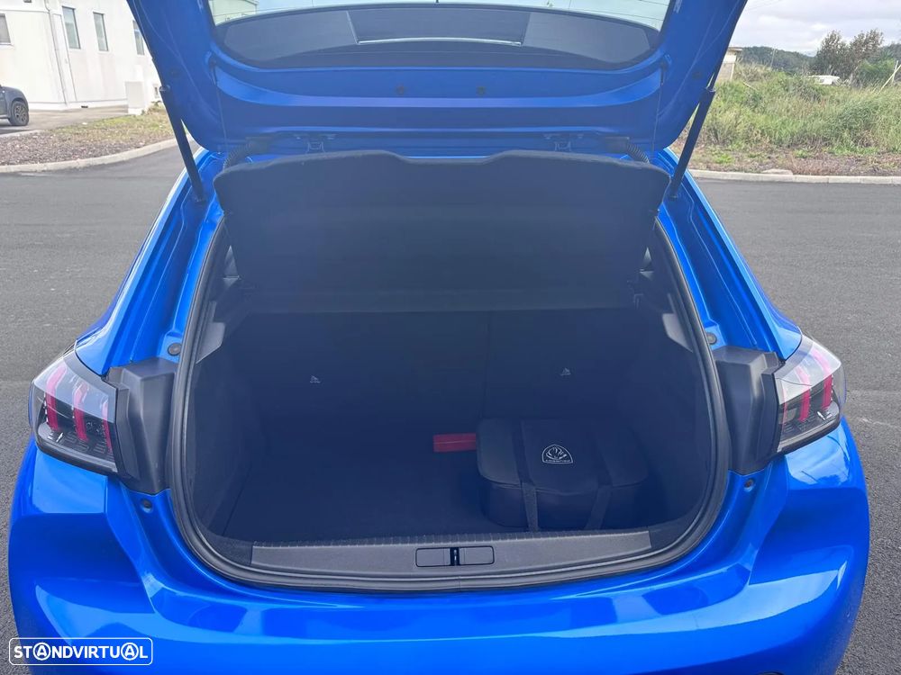 Peugeot e-208 Allure Pack - 14