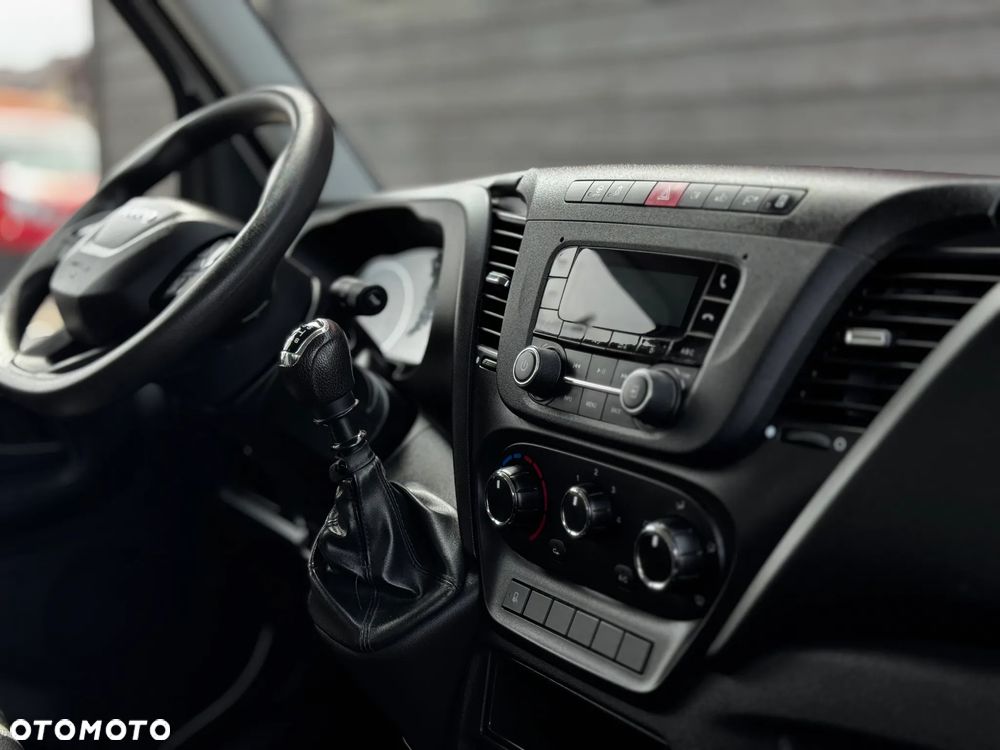 Iveco DAILY 35C16 C 16 - 35