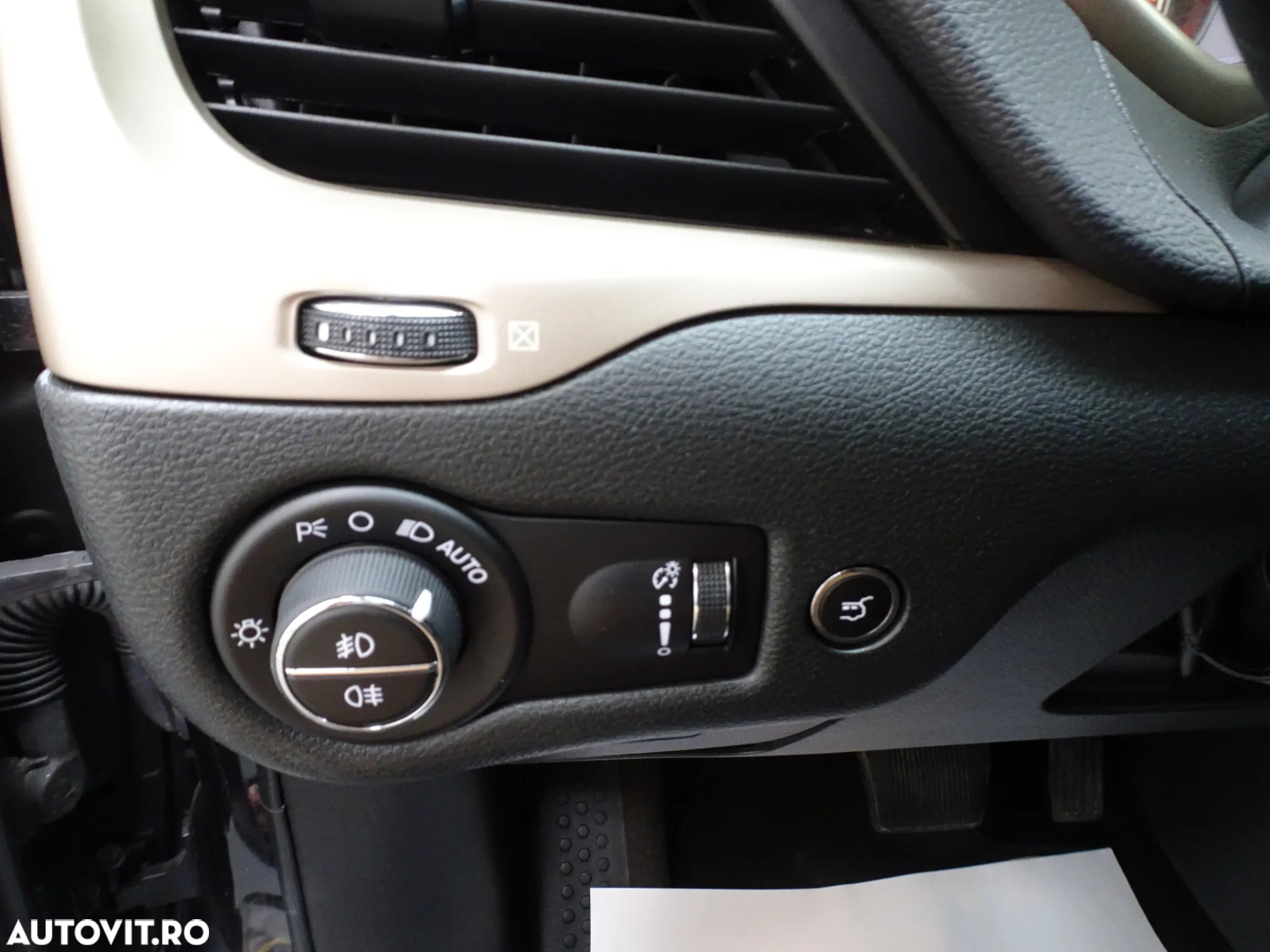 Jeep Cherokee 2.0 Mjet 4x4 AT Limited - 22