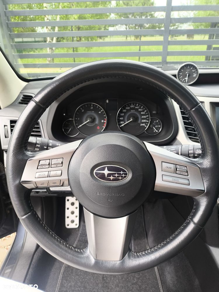 Subaru Legacy - 6