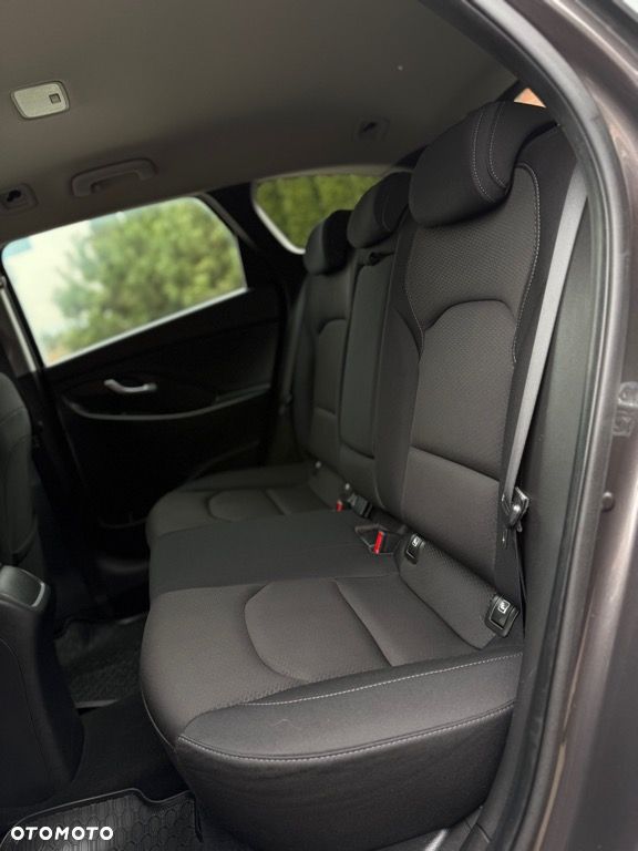 Hyundai i30 1.4 T-GDI DCT Premium - 28