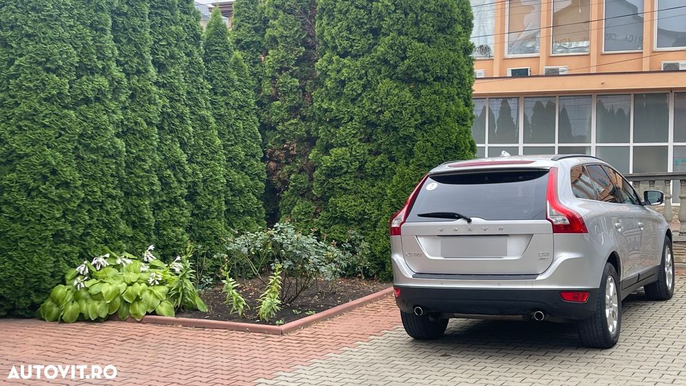 Volvo XC 60 2.4D AWD Momentum - 14