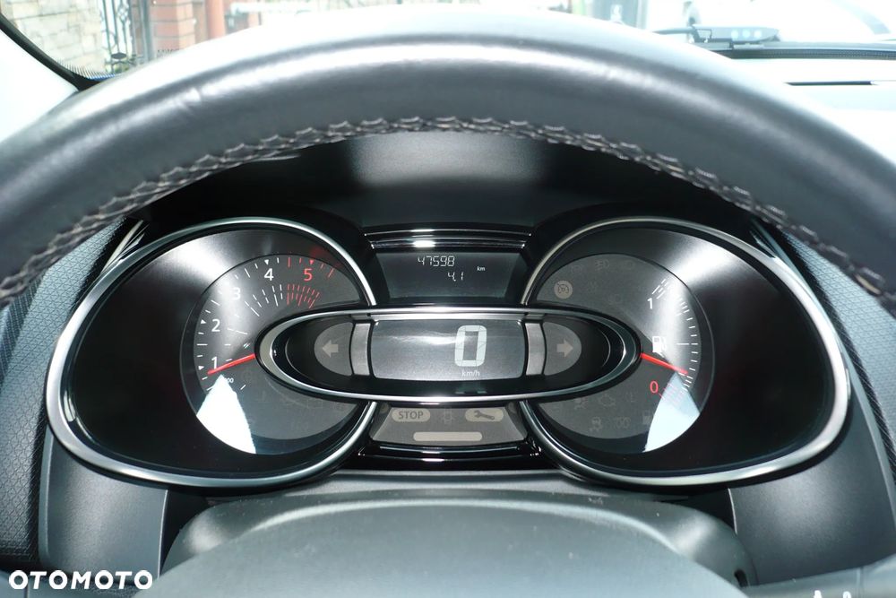 Renault Clio - 22