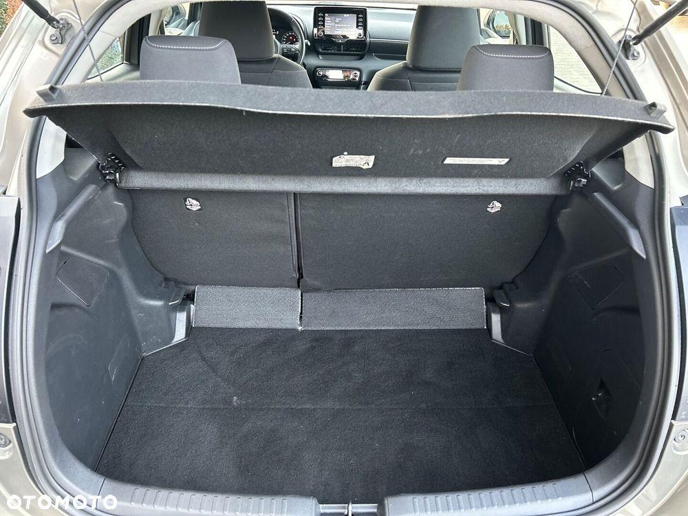Toyota Yaris Hybrid 1.5 Comfort - 22