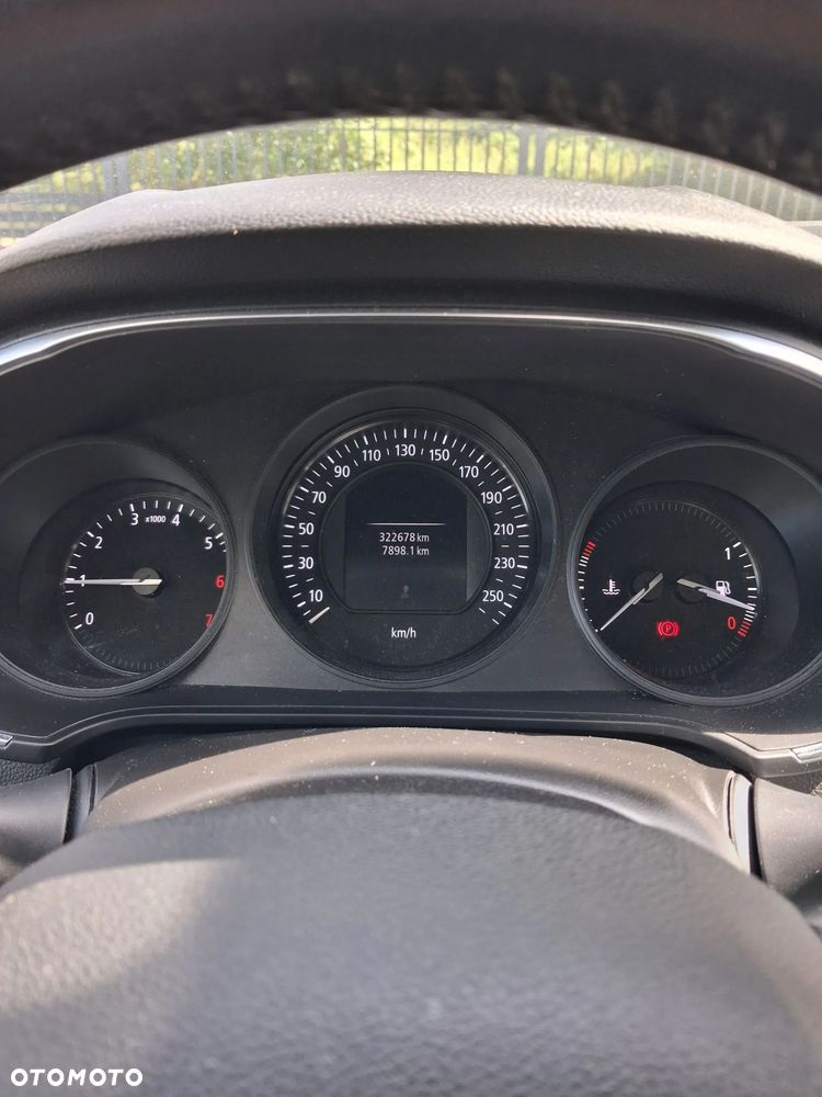 Renault Megane 1.6 SCe Limited - 5