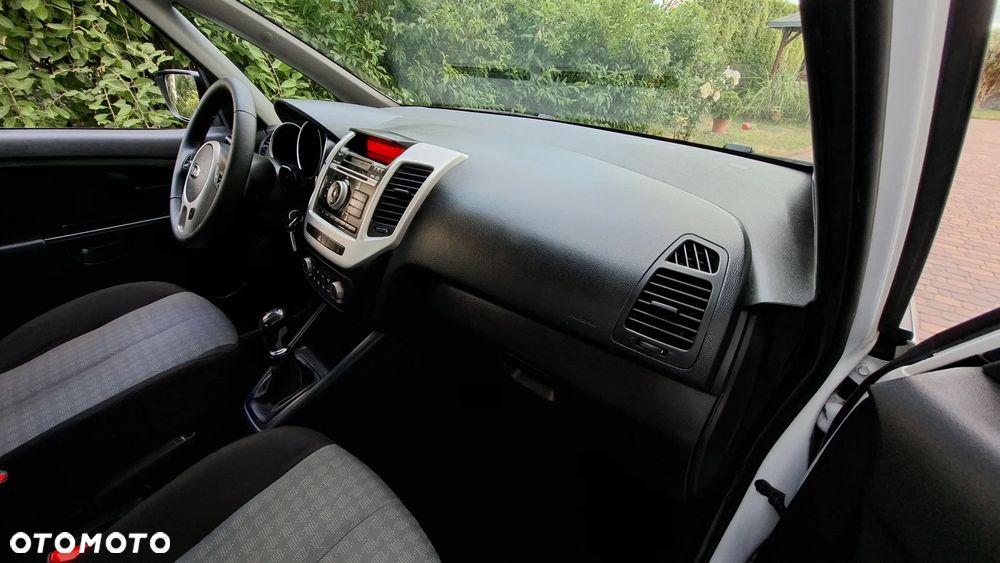 Kia Venga 1.4 CVVT Attract - 19