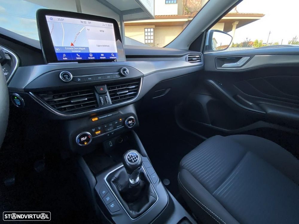 Ford Focus SW 1.5 TDCi EcoBlue Titanium - 6