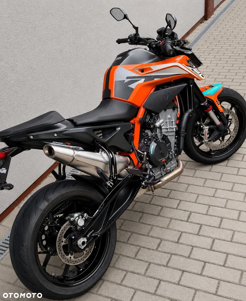KTM DUKE 890 - 3