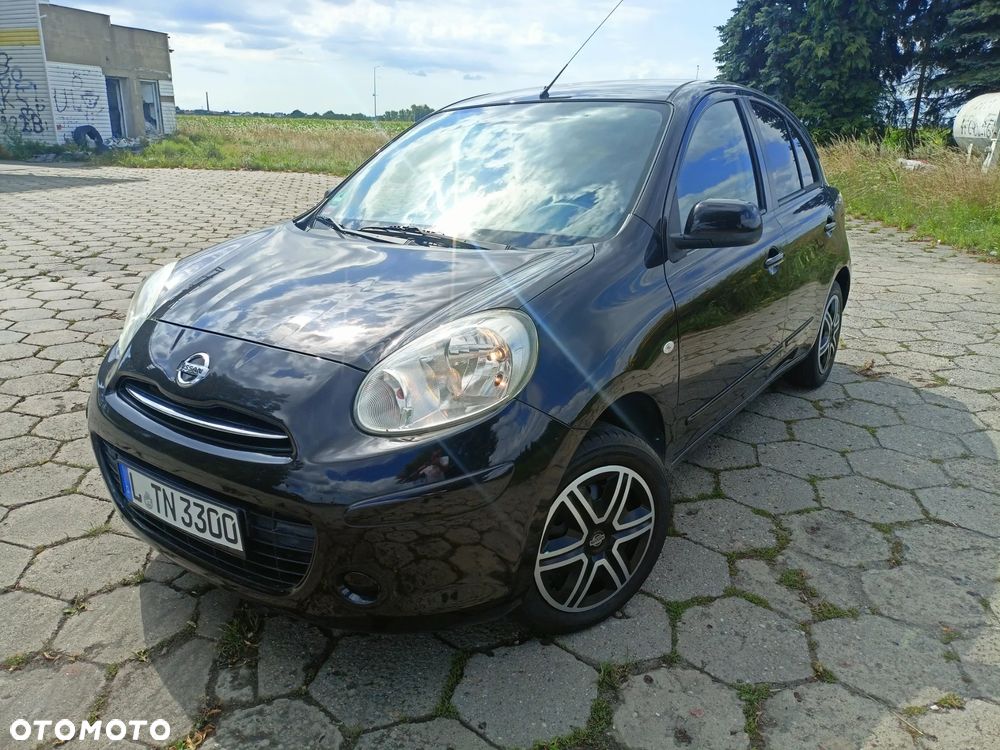 Nissan Micra - 1