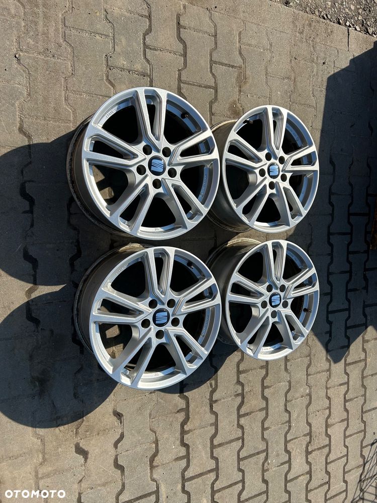 Alufelgi Seat Leon III IV Cupra 17 cali 5x112 Volkswagen Skoa Audi  Golf 7 8 A3 8V 8Y Octavia III IV - 7