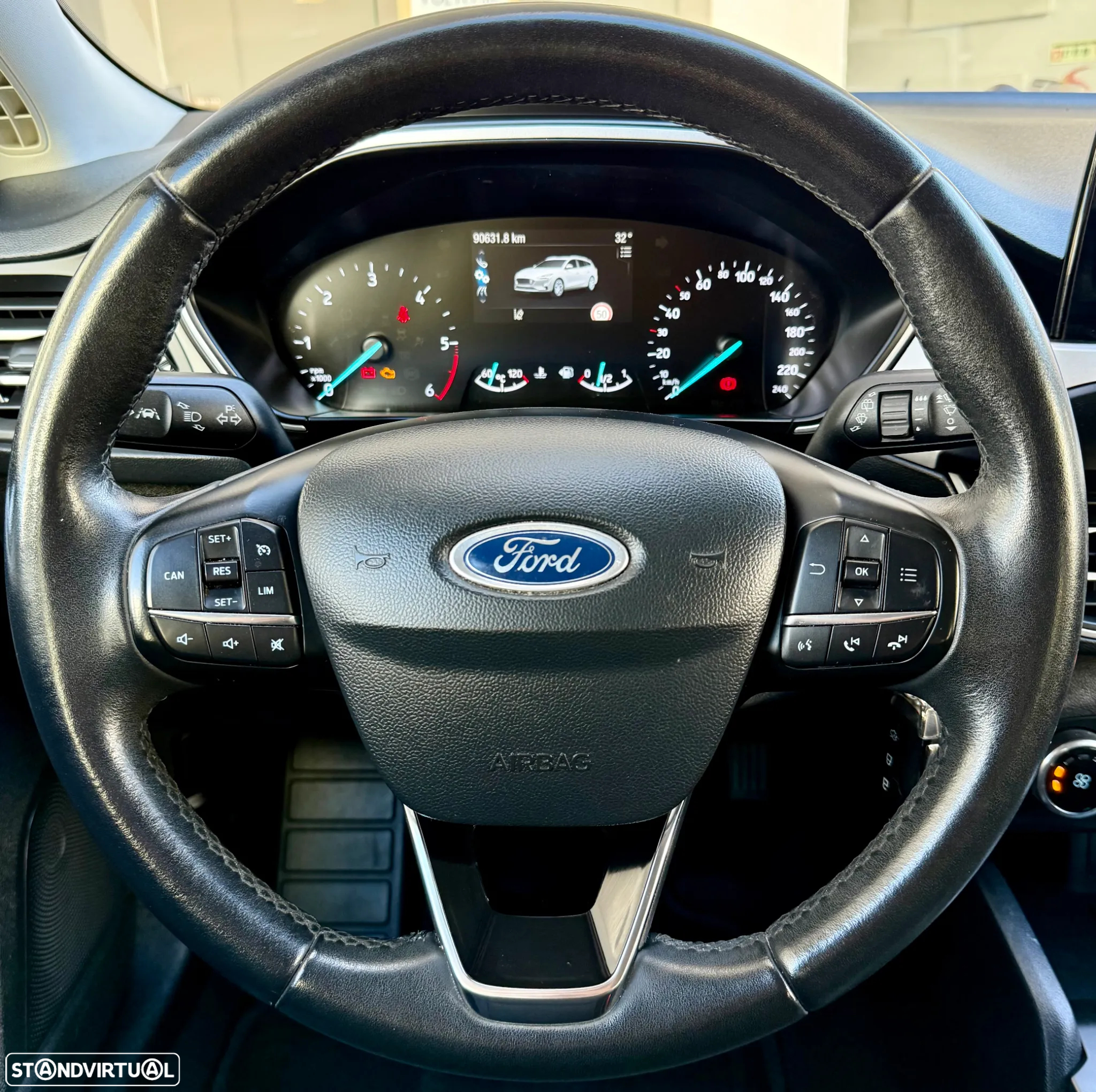 Ford Focus SW 1.5 TDCi EcoBlue Business - 12