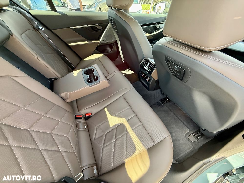 BMW Seria 5 520i Aut. - 23