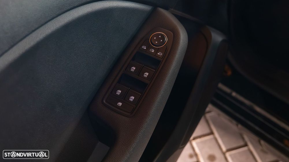 Renault Clio 1.0 TCe Techno Bi-Fuel - 12