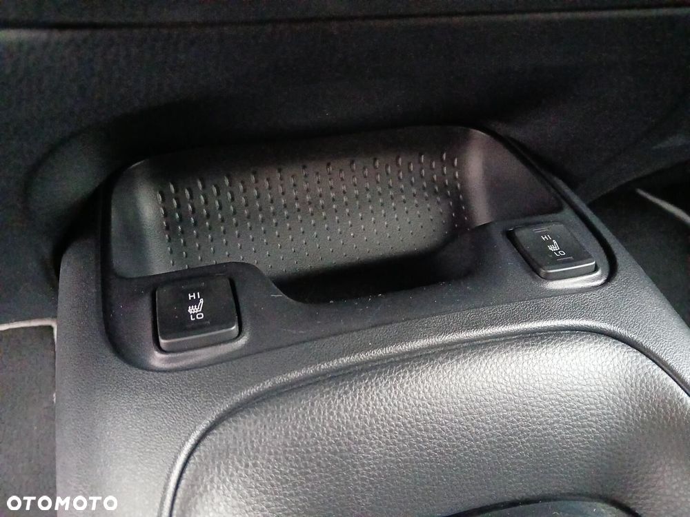 Toyota Corolla 2.0 Hybrid Comfort - 31