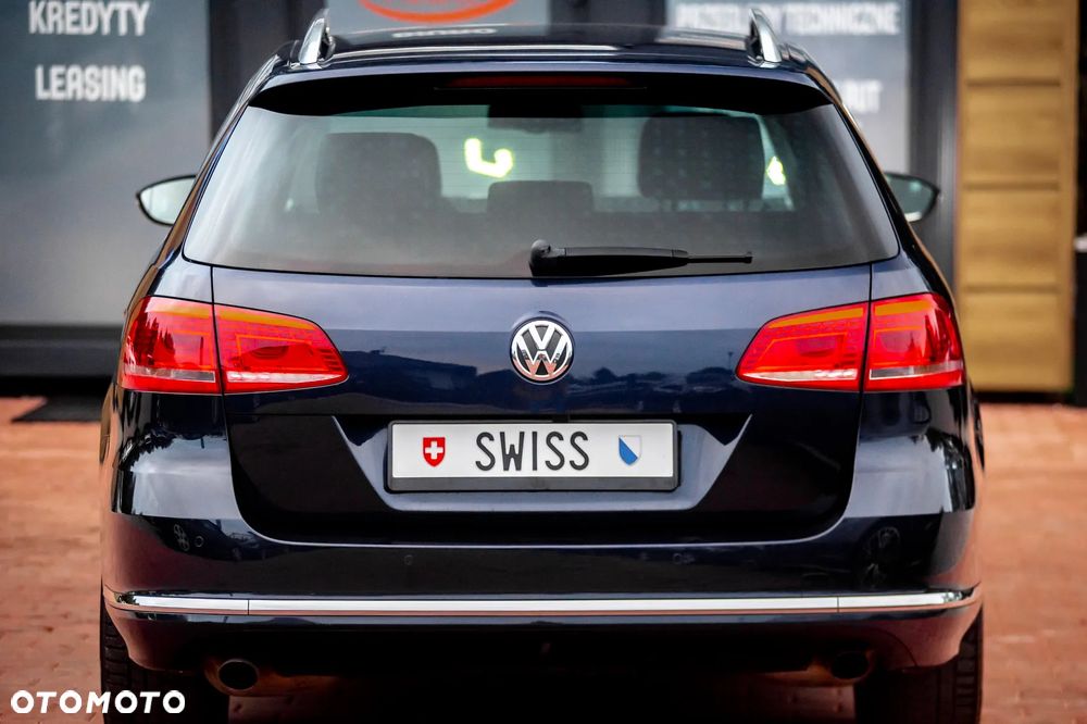 Volkswagen Passat Variant 2.0 TDI 4Motion DSG BlueMotion Tech Highline - 11