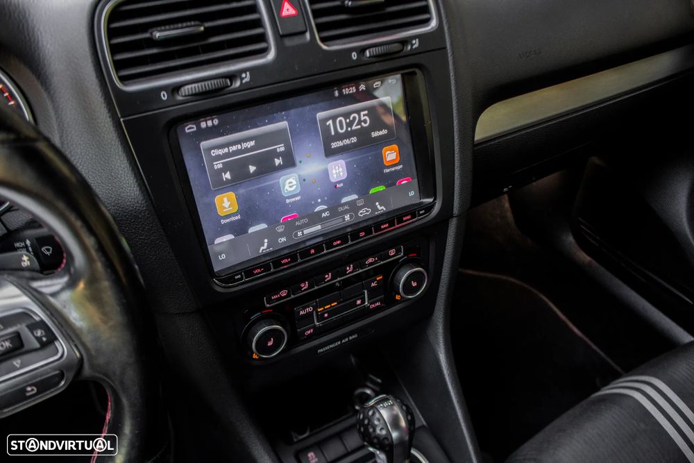 VW Golf 2.0 GTI DSG adidas - 22