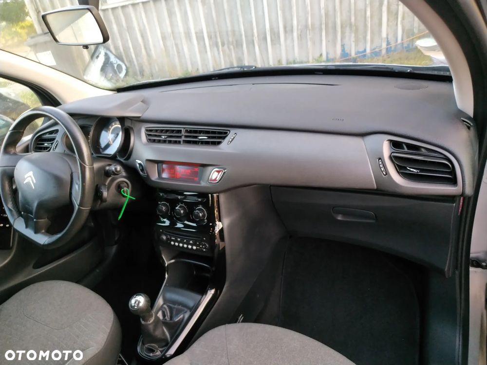 Citroën C3 1.2 PureTech Exclusive - 23
