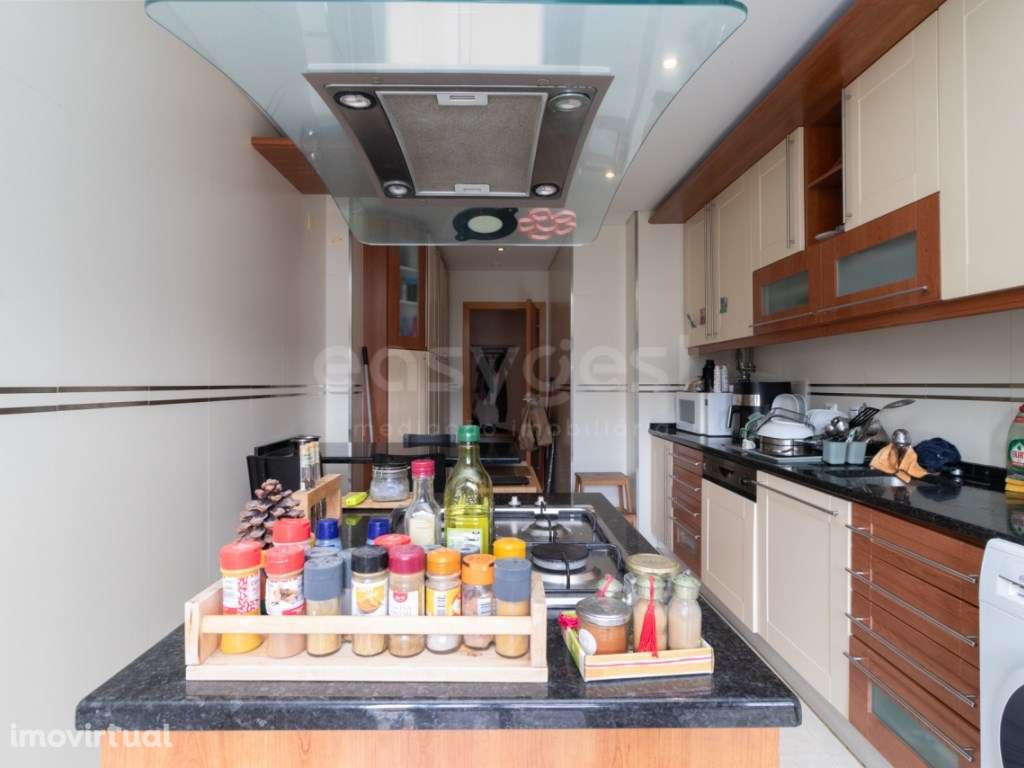 Apartamento T2 no Seixal com garagem box e arrecadação - Grande imagem: 4/28