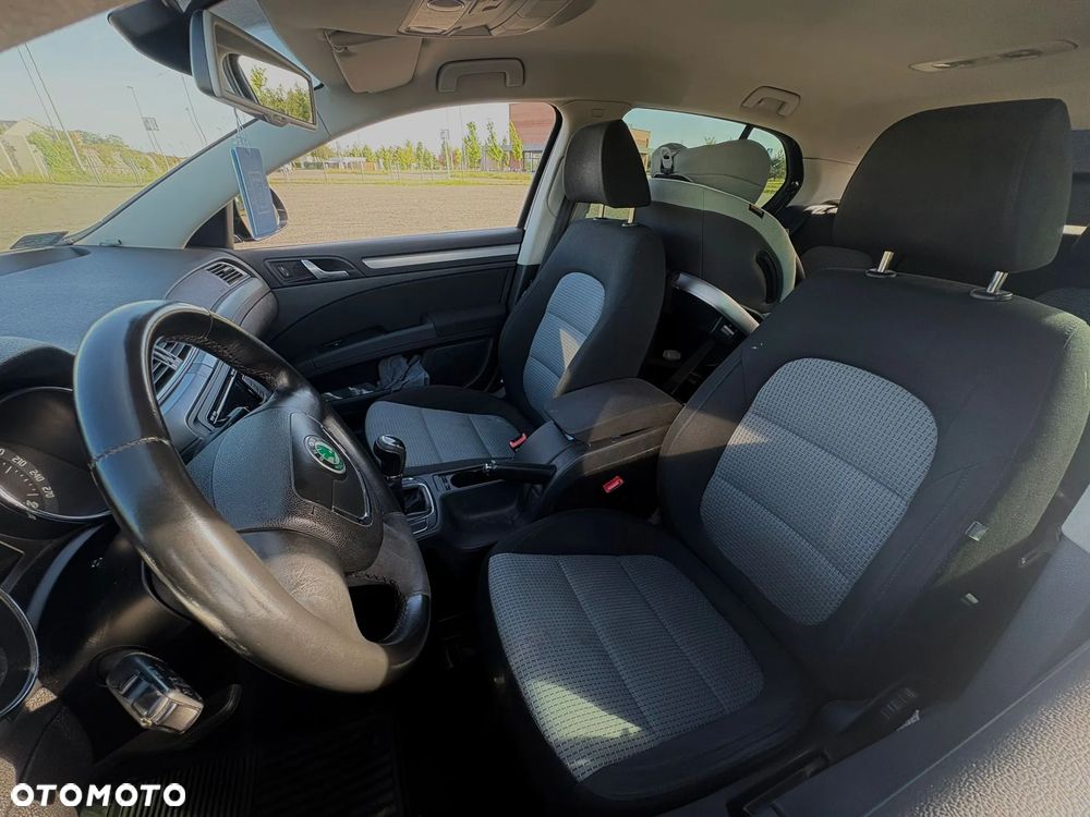 Skoda Superb 2.0 TDI Ambition - 15
