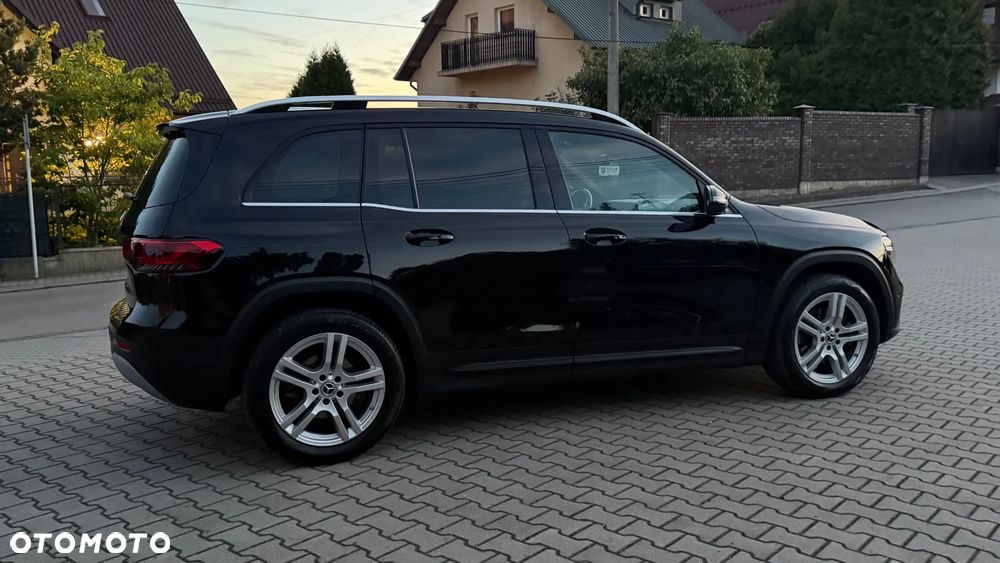 Mercedes-Benz GLB - 12