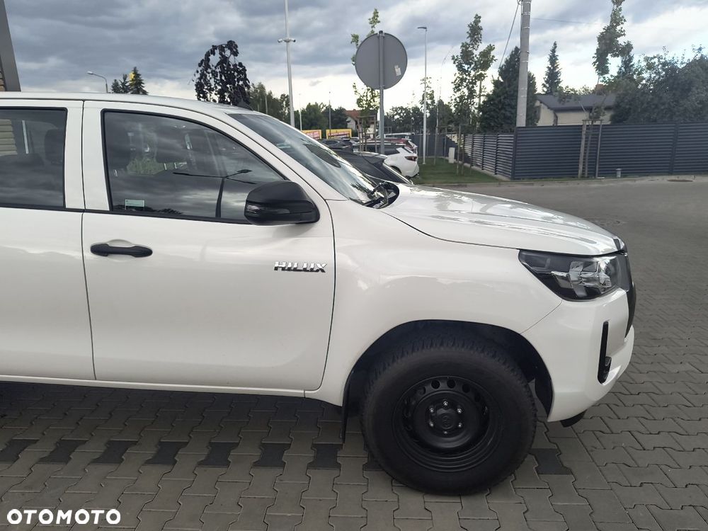 Toyota Hilux 2.4 D-4D Double Cab DL 4x4 - 5