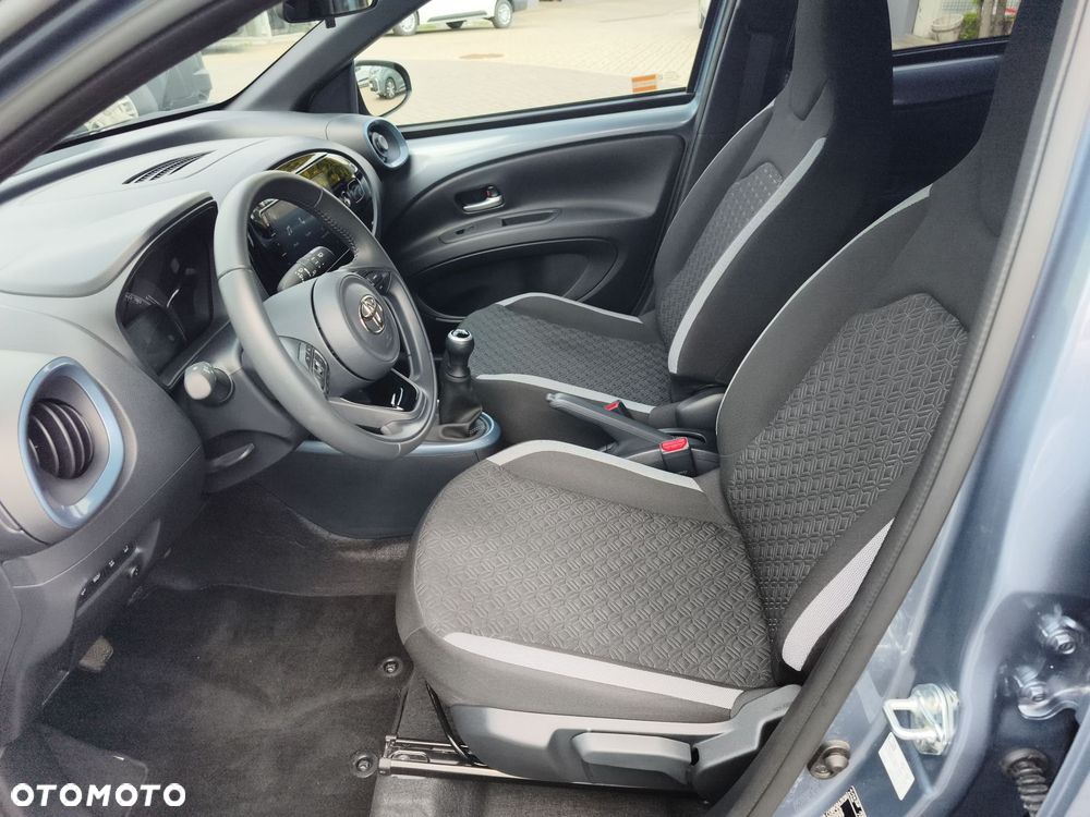 Toyota Aygo X - 16