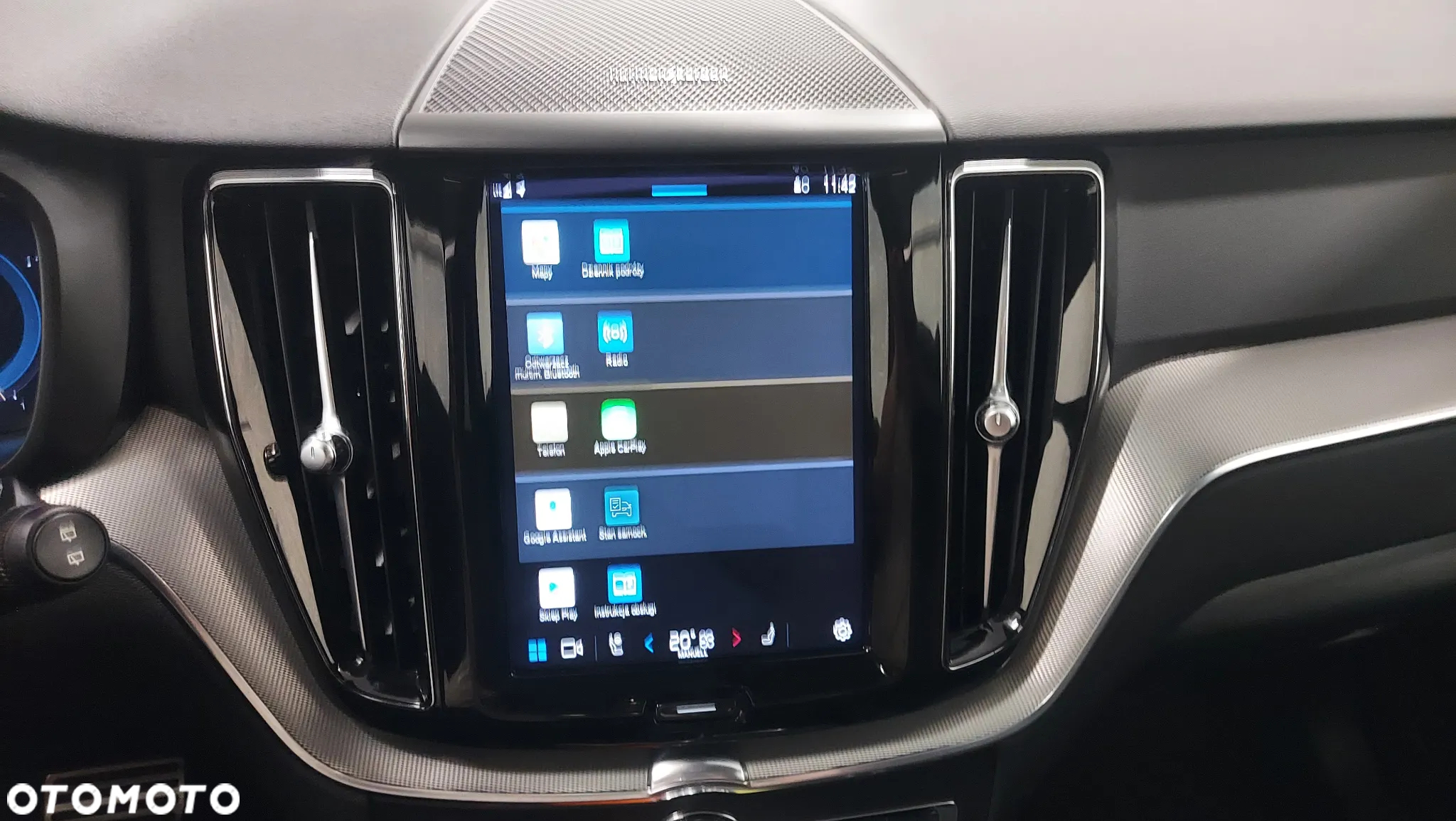 Volvo XC 60 B4 D AWD Geartronic RDesign - 26