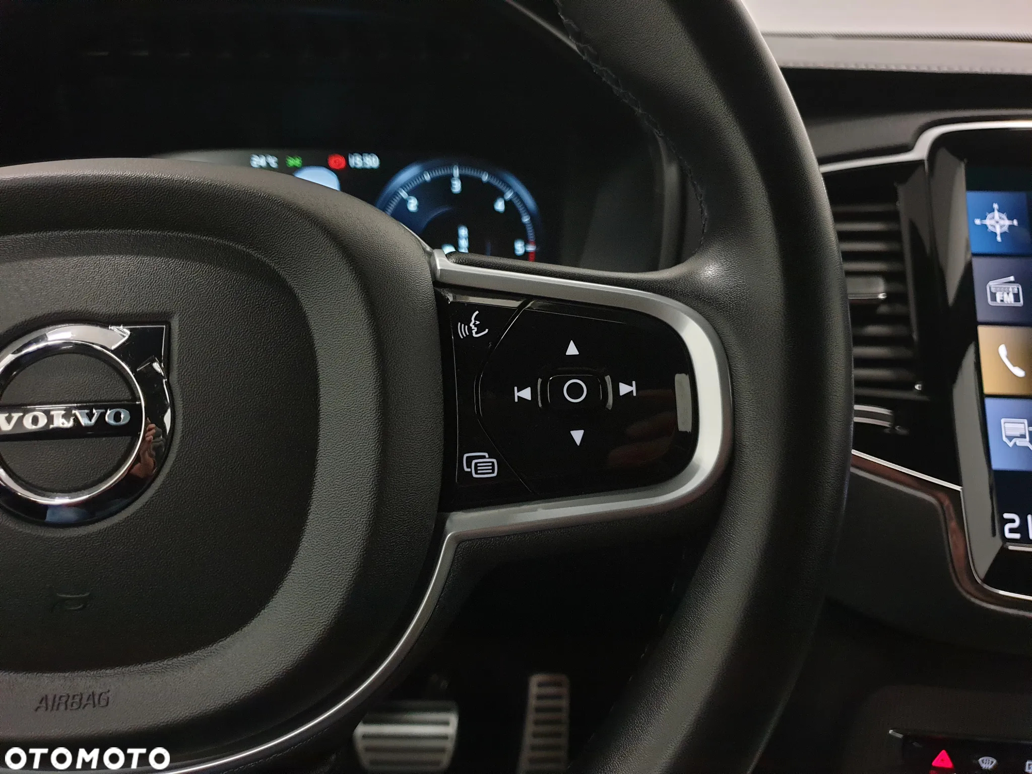 Volvo XC 90 B5 D AWD Geartronic RDesign - 12