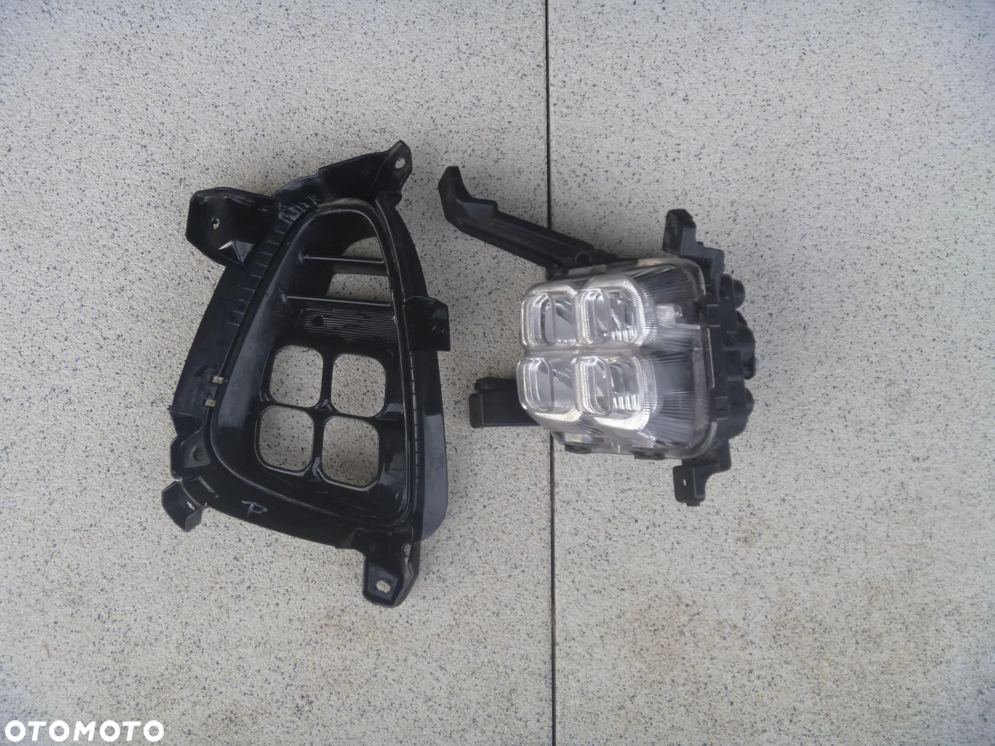 KIA SORENTO 3 III GT LINE LIFT 2018 HALOGEN LED PRAWY KRATKA ORYGINAŁ 92202-C5600 - 1